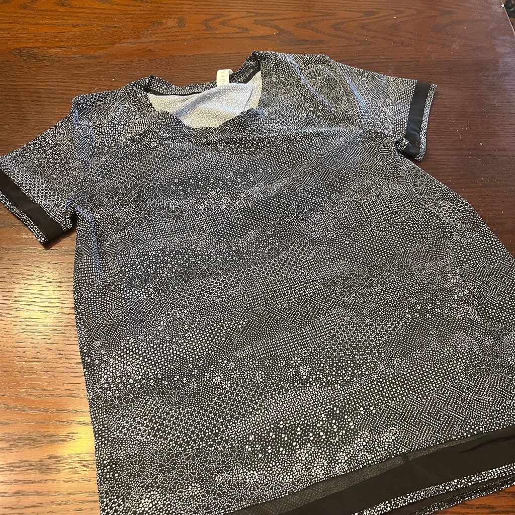 Lululemon Split Back Top